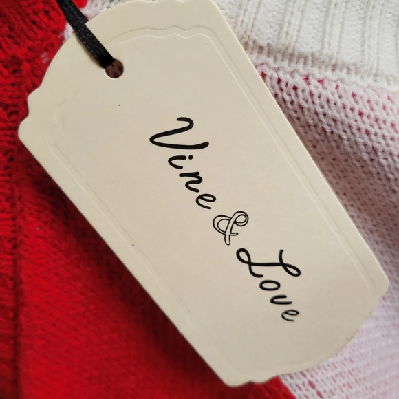 Vine & Love Sweater / Hearts / Cold Shoulder / Size Large / NWT - Picture 6 of 8